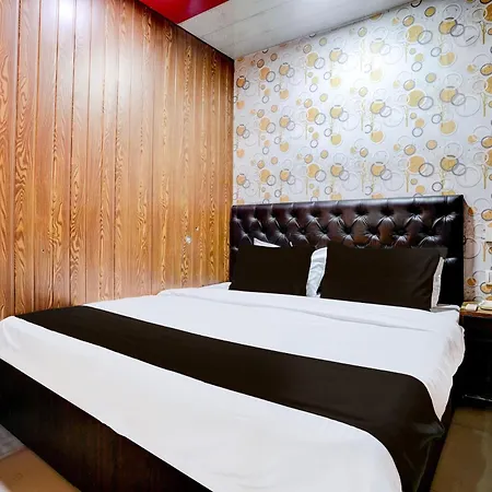 Hotel Oyo 77012 Moss View - Moca