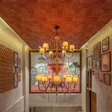 Arnna-Nesco Goregaon Hotel 4*
