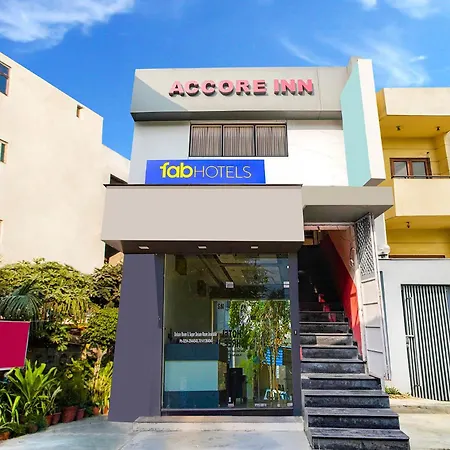 Hotel Via Accore 3*