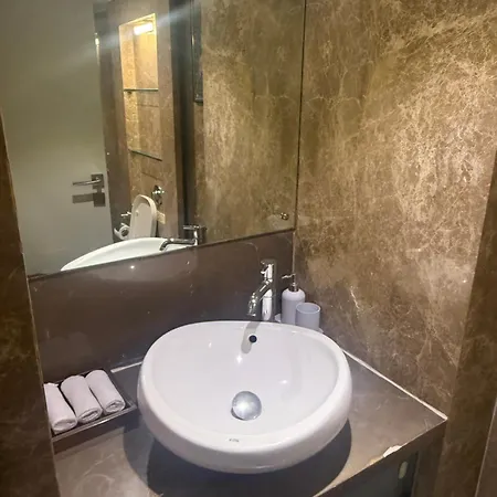 Bandra's Prime Luxurious 2 Bhk Apartment