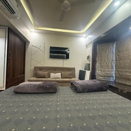 Apartment Bandra's Prime Luxurious 2 Bhk