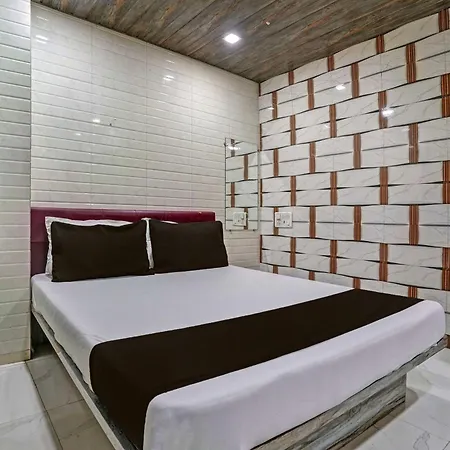 Hotel O Taj And Boarding