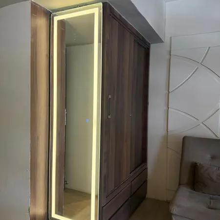 Bandra's Prime Luxurious 2 Bhk * Mumbai