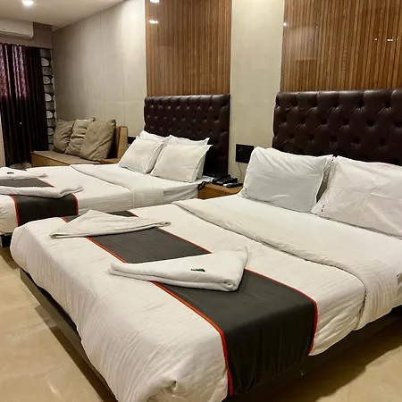 U Life Residency Guest house 3*