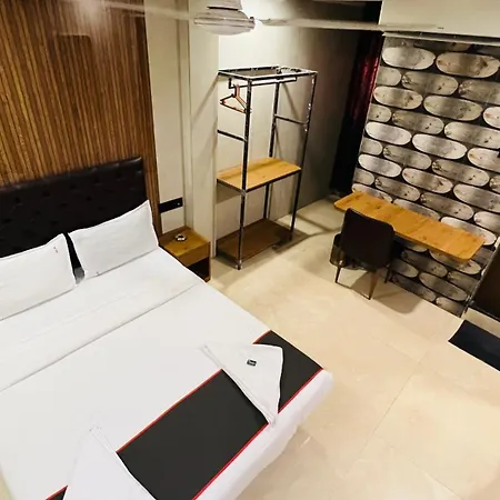 U Life Residency 3*