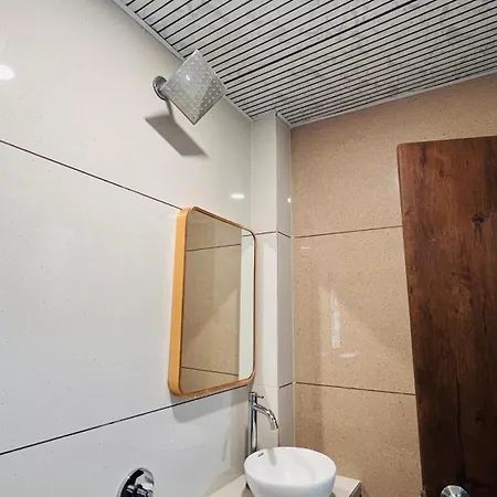 U Life Residency Guest house Mumbai