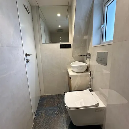 Apartment Rudraya Homes - Cozy Premium Serviced Khar - Next To Bandra