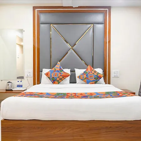 Eldoria Palace - Near Us Consulate & Bkc