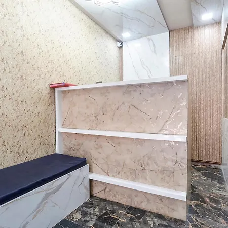 Eldoria Palace - Near Us Consulate & Bkc Hotel *