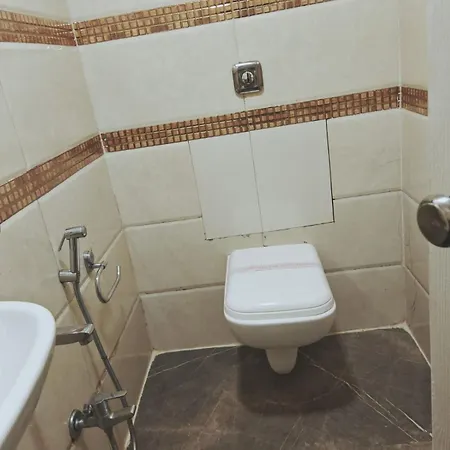 Palm Breeze - Colaba 3*