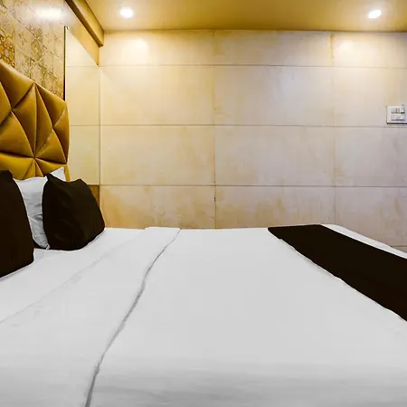 Hotel O Diana Palace & Boarding Mumbai