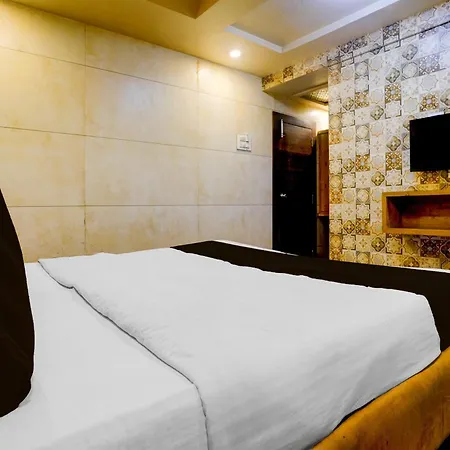 O Diana Palace & Boarding Hotel Mumbai