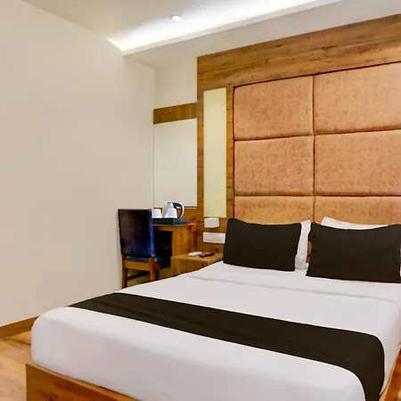 Hotel Townhouse Lbs Road Bkc Formerly Royal Palace Mumbai