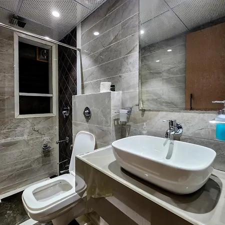 Hotel The Falcon - Clare Road Mumbai