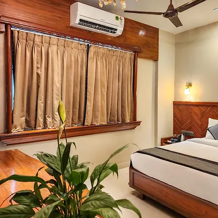 The Falcon - Clare Road 4* Mumbai