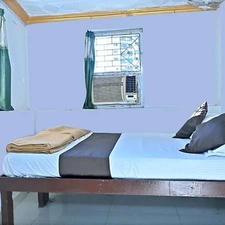 Gariib Nawaz 3*