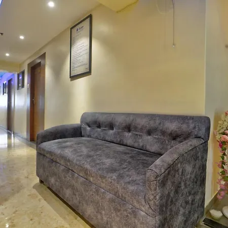 Glitz Saineel - Juhu Hotel Mumbai
