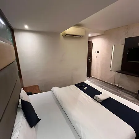Black Orchid Near International Airport T2 Hotel Mumbai