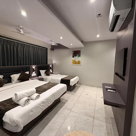 Kurla Hotel 2*