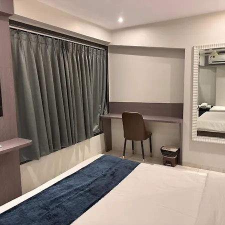 Kurla Hotel 2*