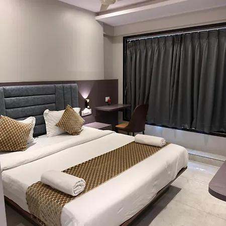 Hotel Kurla 2*