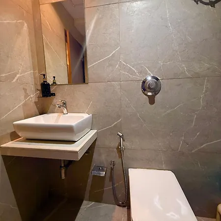 Hotel Kurla