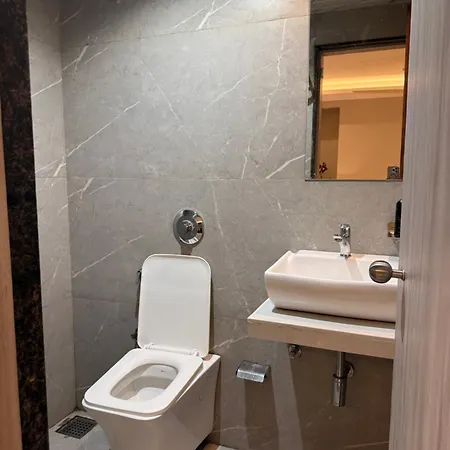 Hotel Kurla