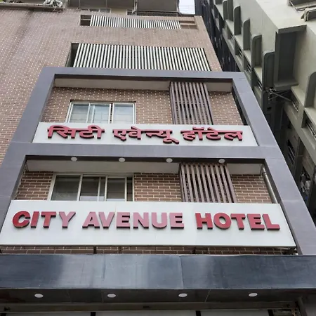 Avenue 3*