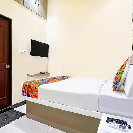 Hotel Rose Near Airport 3*