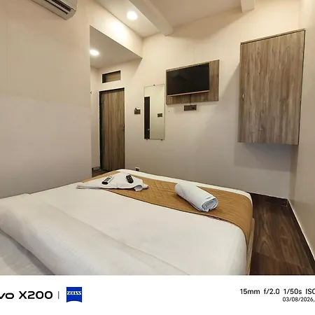 Fabhotel New Pride Hotel
