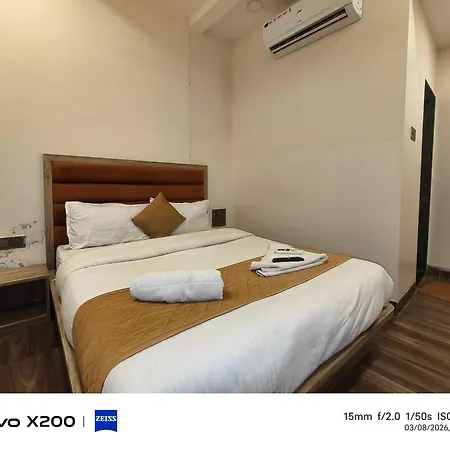 Fabhotel New Pride Hotel