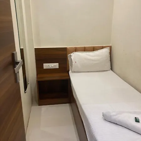 Classy Near T2 Airport Mumbai