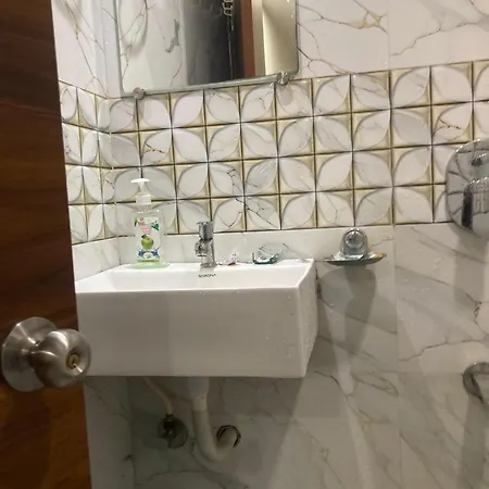Classy Near T2 Airport Hotel Mumbai