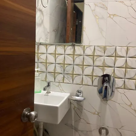 Classy Near T2 Airport Mumbai
