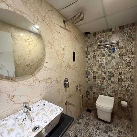 Diamond - Lokhanwala Andheri Hotel Mumbai