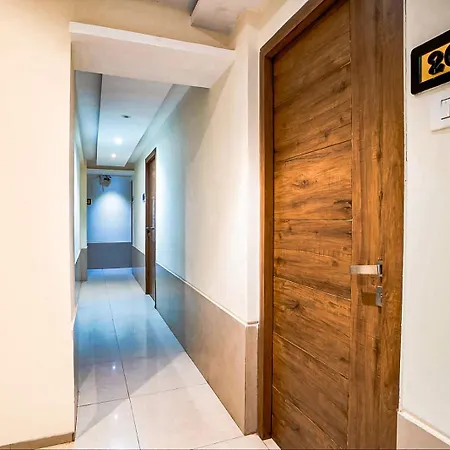 Hotel Regal - Chakala Andheri By Glitz