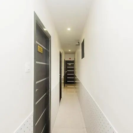 Hotel Oyo 3782 Adnoc 3*
