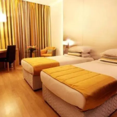Metro - The Executive Hotel