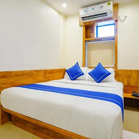 Indore Palace Nagpada 3*