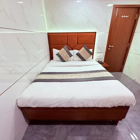 Hotel Shiv Sagar - Only For Indian Nationals 2*