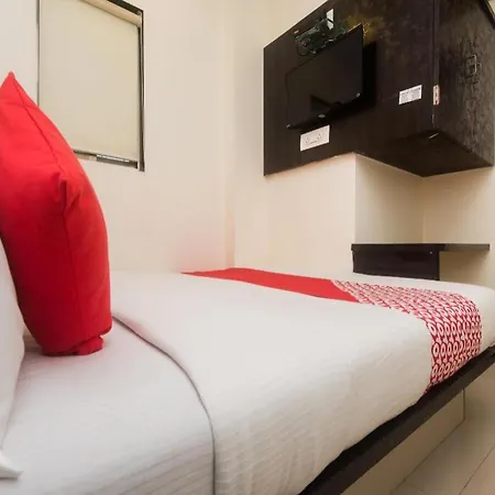 Hotel Oyo 3782 Adnoc 3*
