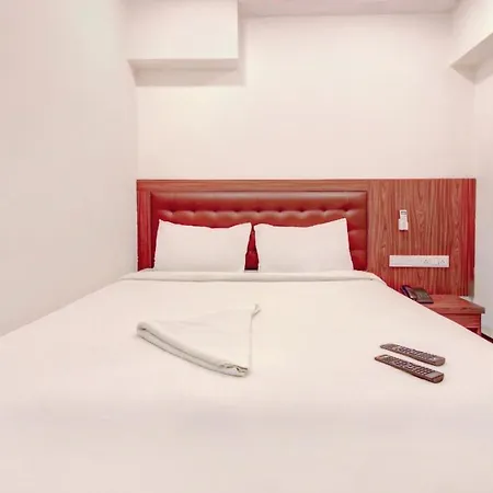 Aura Nest Hotel