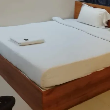 Aura Nest