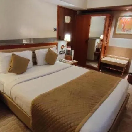 The Grandeur Boutique * Mumbai