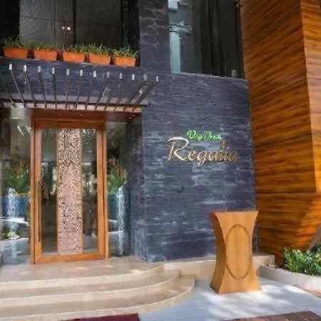 The Grandeur Boutique *