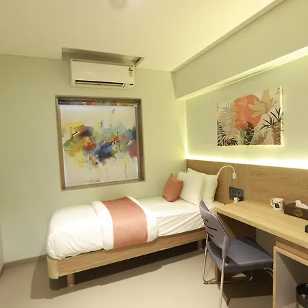 The Bohoo 99 Nr International Airport Hotel