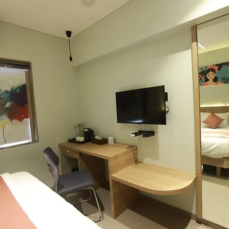 Hotel The Bohoo 99 Nr International Airport