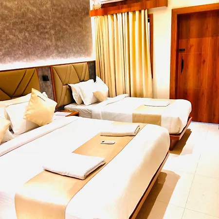 Hotel Apsara - Nearj J Hospital 3*