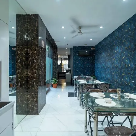 Glitz Rexton - Near Iit Powai Hotel
