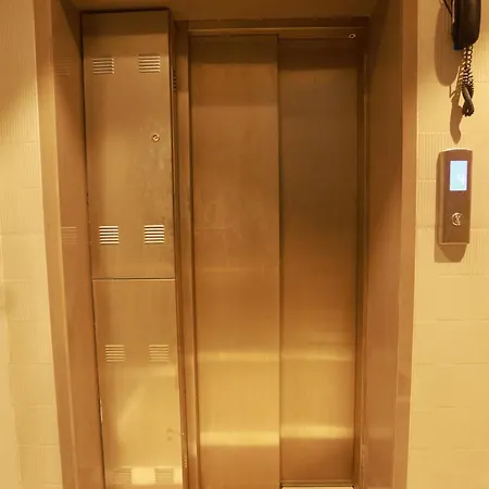 The Bohoo 99 Nr International Airport Hotel Mumbai